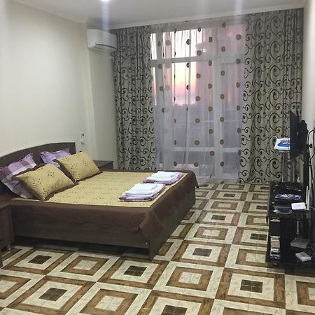 Apartment Pshavela 16 Батуми Екстериор снимка
